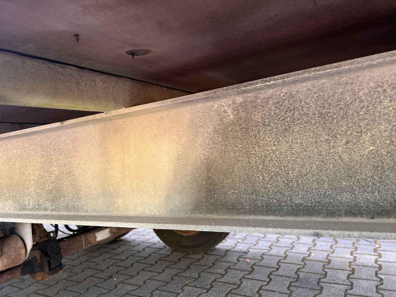 Trailer flatbed Schmitz Korbach SDAH Tandempritsche: gambar 10 Trailer flatbed Schmitz Korbach SDAH Tandempritsche: gambar 10