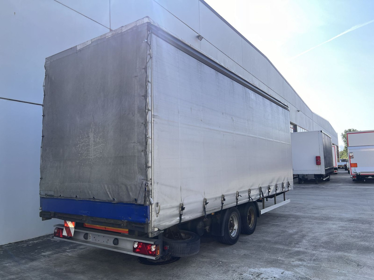 Tandem- Planenanhänger - Trailer dengan terpal samping: gambar 5 Tandem- Planenanhänger - Trailer dengan terpal samping: gambar 5