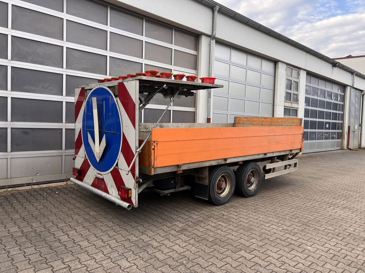Tandempritsche - Trailer flatbed: gambar 2 Tandempritsche - Trailer flatbed: gambar 2