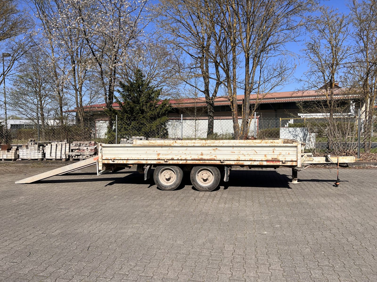 Tandemtieflader - Trailer low bed: gambar 1 Tandemtieflader - Trailer low bed: gambar 1