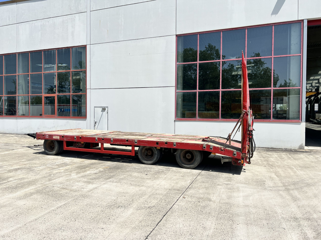 T3 3 Achs Tiefladeranhänger mit gerader Ladefläche - Trailer low bed: gambar 2 T3 3 Achs Tiefladeranhänger mit gerader Ladefläche - Trailer low bed: gambar 2