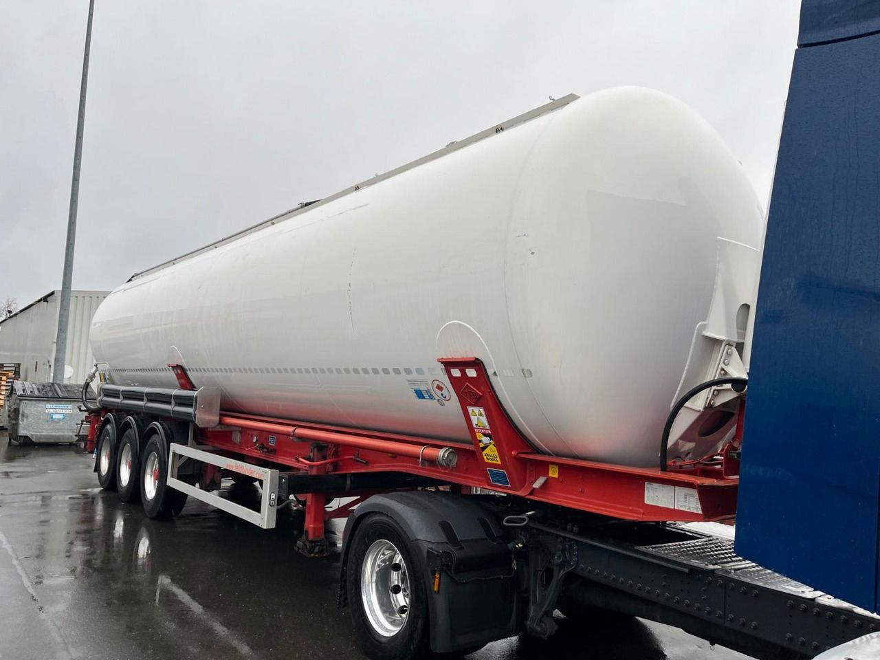 Feldbinder KIP 60.3 E-Hydraulik - Semi trailer silo: gambar 3 Feldbinder KIP 60.3 E-Hydraulik - Semi trailer silo: gambar 3