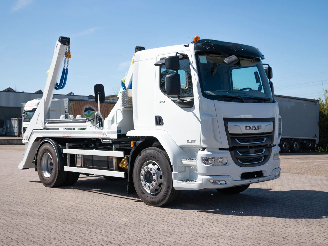 DAF FA LF 310 19t Absetzkipper VDL - Truk jungkit: gambar 3 DAF FA LF 310 19t Absetzkipper VDL - Truk jungkit: gambar 3