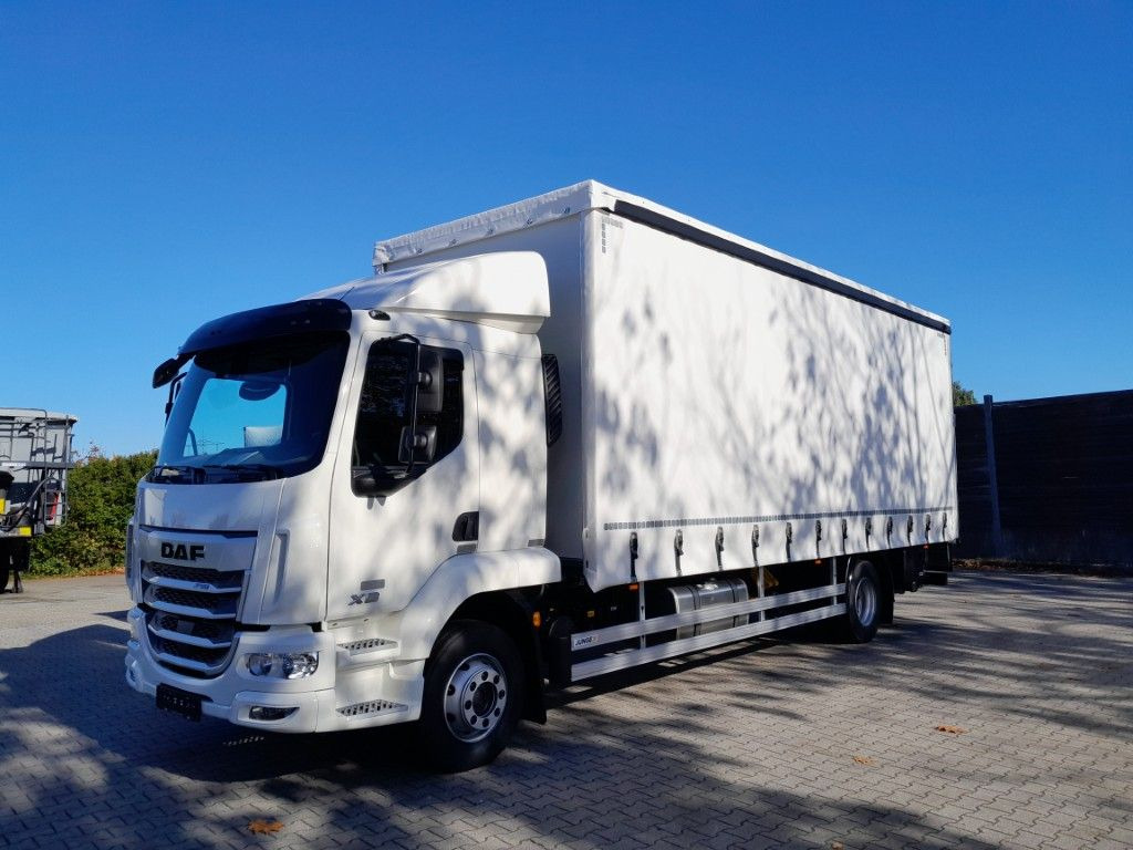 DAF FA XB 290 16t Junge Curtainside Bär LBW - Truk dengan terpal samping: gambar 1 DAF FA XB 290 16t Junge Curtainside Bär LBW - Truk dengan terpal samping: gambar 1