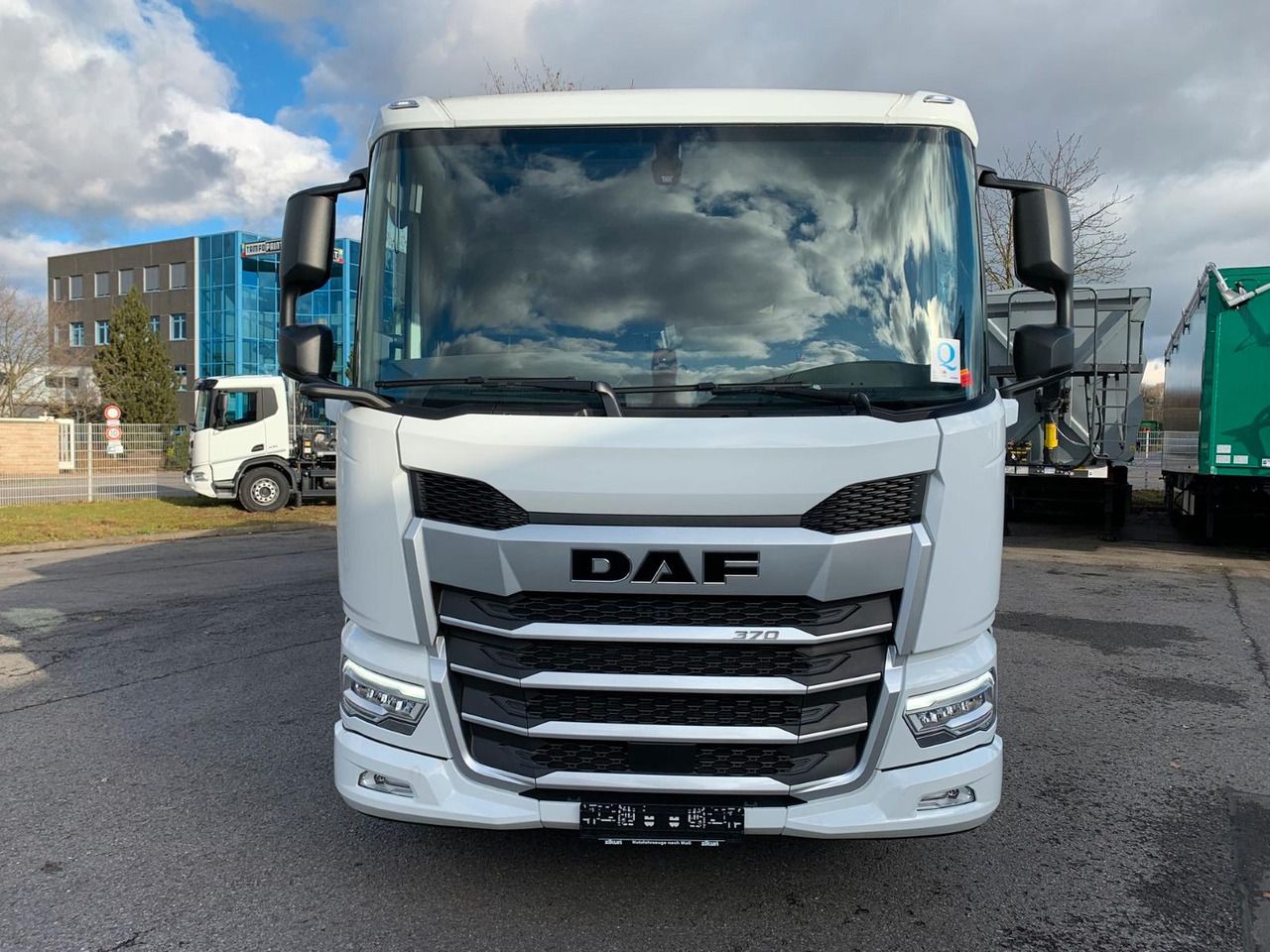 DAF FA XD 370 zikun Swing-Board-Aufbau - Truk minuman: gambar 2 DAF FA XD 370 zikun Swing-Board-Aufbau - Truk minuman: gambar 2