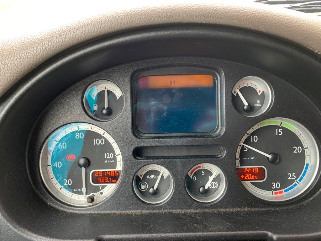 Truk tangki DAF FAN CF75 Rohr Tankwagen: gambar 15