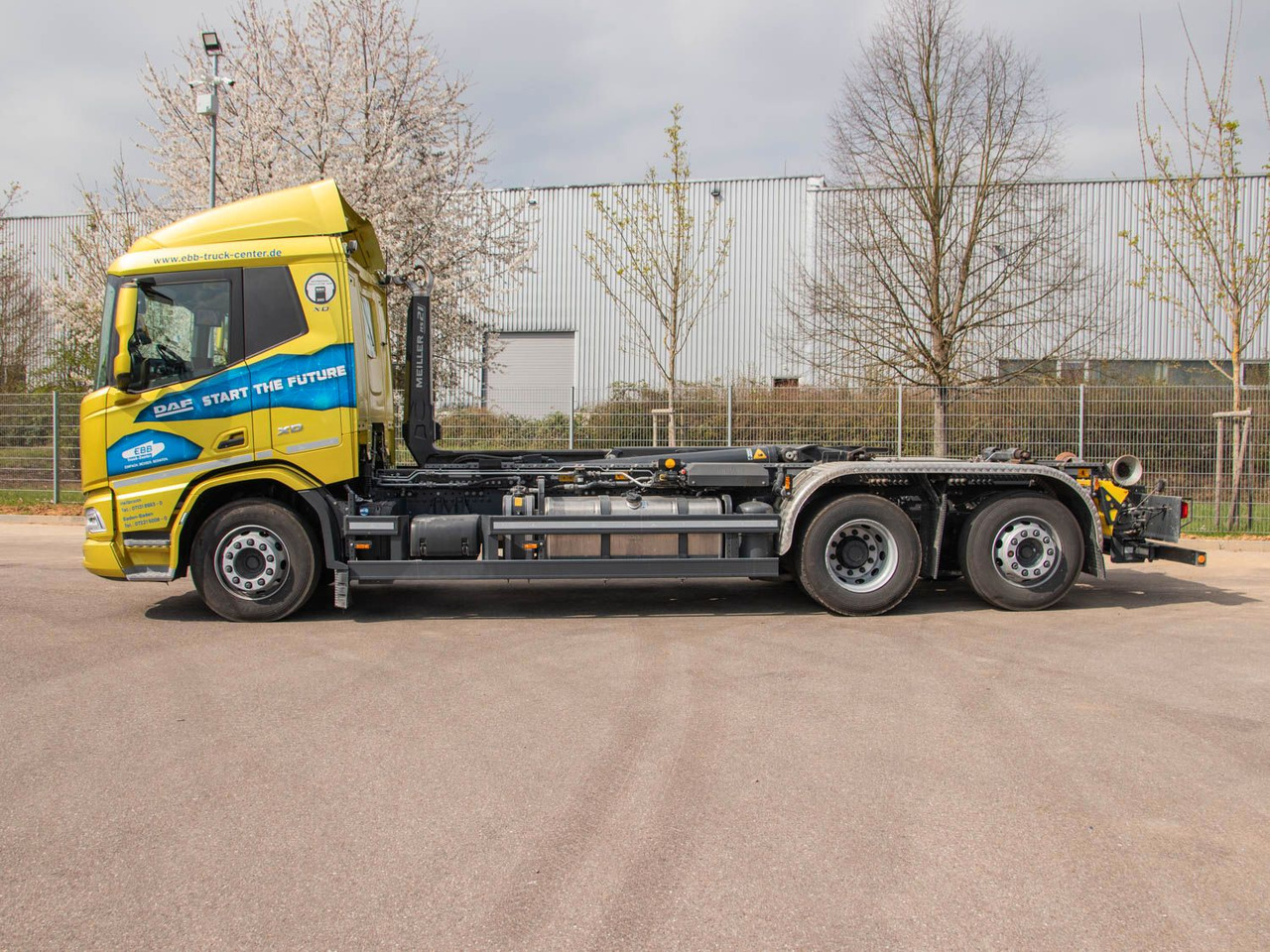 DAF FAN XD 450 SL Meiller Abrollkipper DAF FAN XD 450 SL Meiller Abrollkipper - Hook lift: gambar 2 DAF FAN XD 450 SL Meiller Abrollkipper DAF FAN XD 450 SL Meiller Abrollkipper - Hook lift: gambar 2