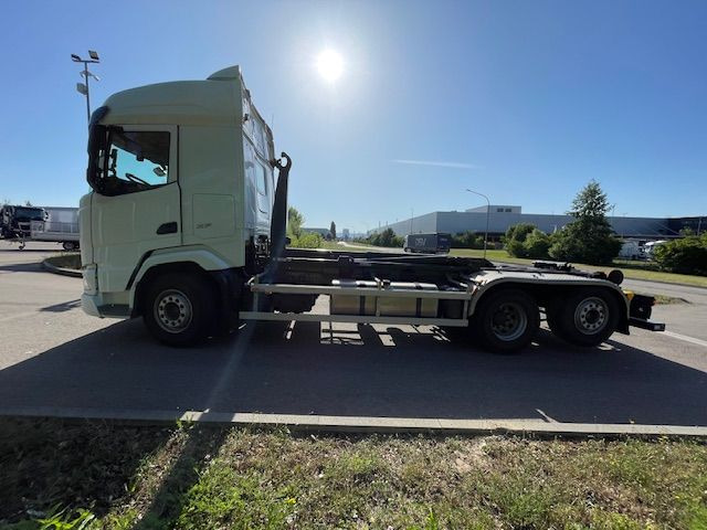 DAF FAN XF 480 mit VDL Abrollkipper DAF FAN XF 480 mit VDL Abrollkipper - Hook lift: gambar 5 DAF FAN XF 480 mit VDL Abrollkipper DAF FAN XF 480 mit VDL Abrollkipper - Hook lift: gambar 5