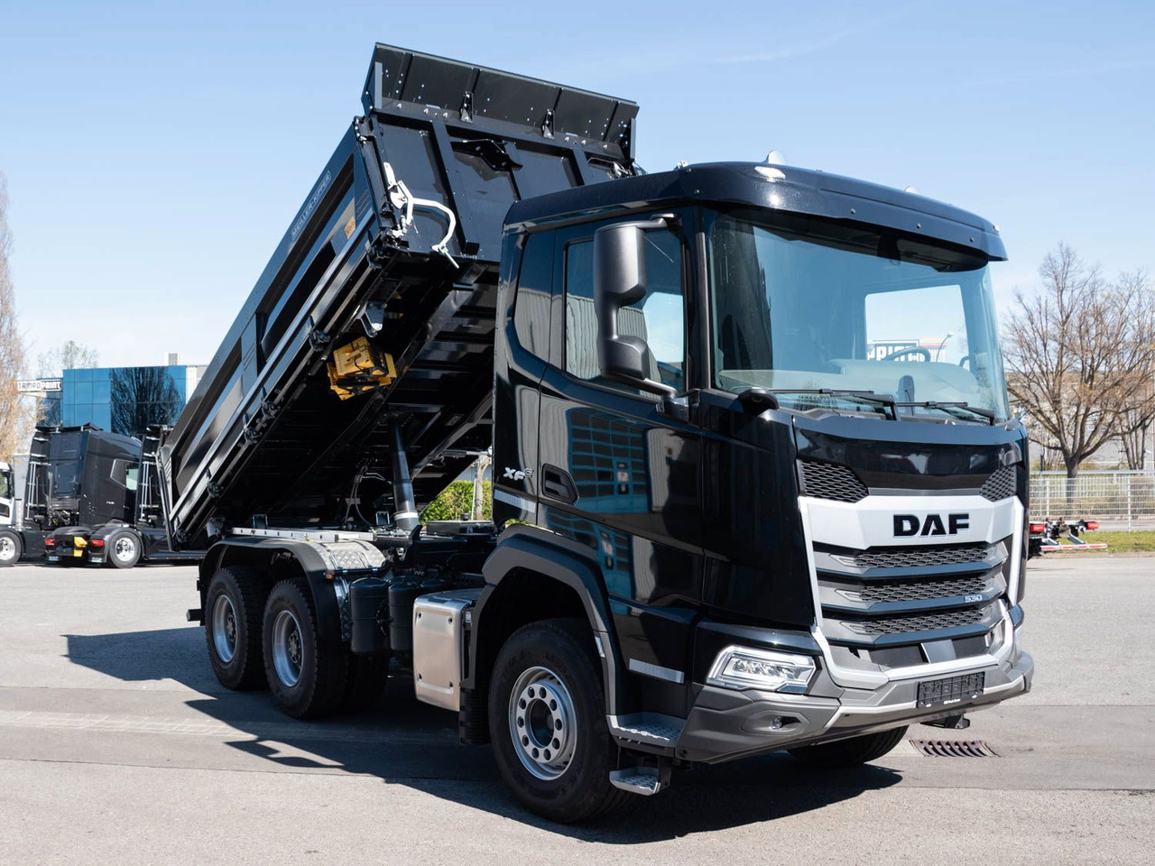 DAF FAT XFC 530 Meiller Trigenius D316 DAF FAT XFC 530 Meiller Trigenius D316 - Truk jungkit: gambar 3 DAF FAT XFC 530 Meiller Trigenius D316 DAF FAT XFC 530 Meiller Trigenius D316 - Truk jungkit: gambar 3