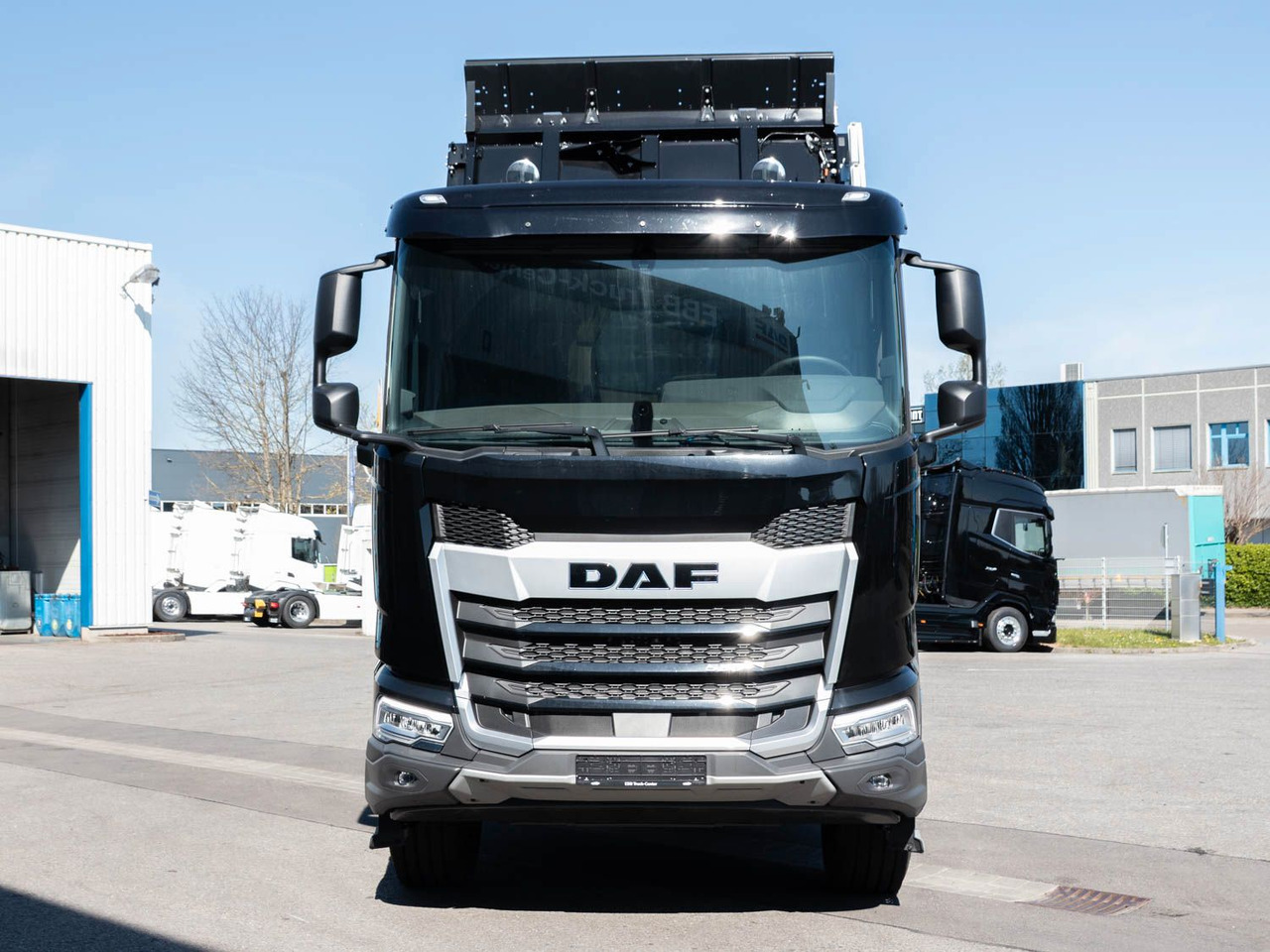 DAF FAT XFC 530 Meiller Trigenius D316 - Truk jungkit: gambar 2 DAF FAT XFC 530 Meiller Trigenius D316 - Truk jungkit: gambar 2