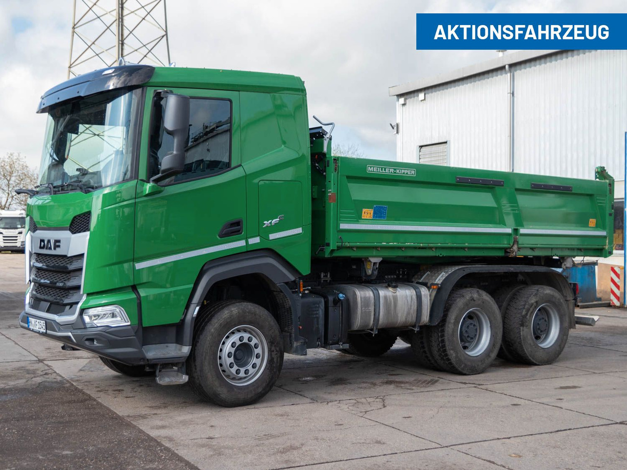 DAF FAT XFC 530 SL Meiller TRIGENIUS D 316 DAF FAT XFC 530 SL Meiller TRIGENIUS D 316 - Truk jungkit: gambar 1 DAF FAT XFC 530 SL Meiller TRIGENIUS D 316 DAF FAT XFC 530 SL Meiller TRIGENIUS D 316 - Truk jungkit: gambar 1