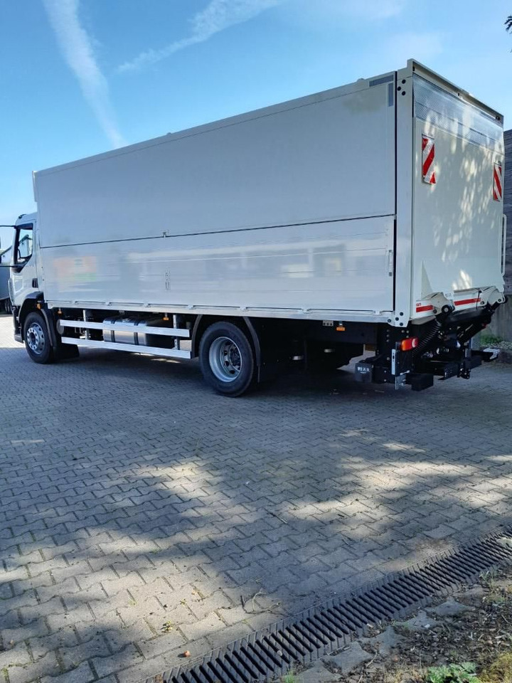 DAF XB 310 FA 18t Getränkeaufbau DAF XB 310 FA 18t Getränkeaufbau - Truk minuman: gambar 4 DAF XB 310 FA 18t Getränkeaufbau DAF XB 310 FA 18t Getränkeaufbau - Truk minuman: gambar 4