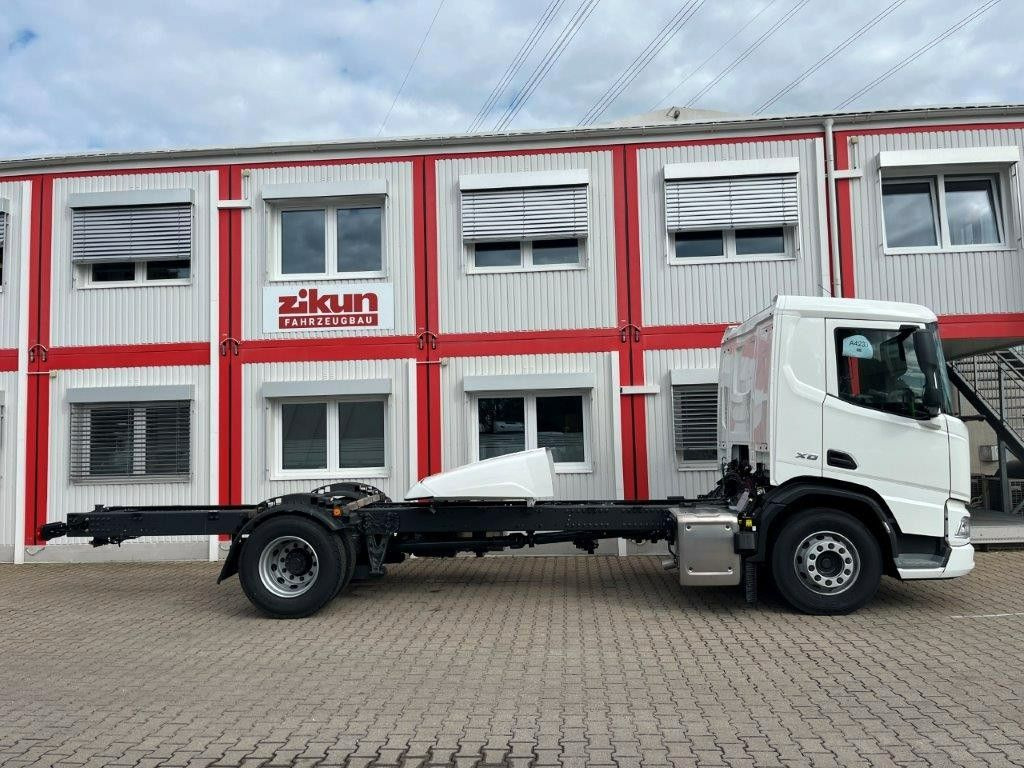 DAF XD 370 Fahrgestell - Truk sasis: gambar 2 DAF XD 370 Fahrgestell - Truk sasis: gambar 2
