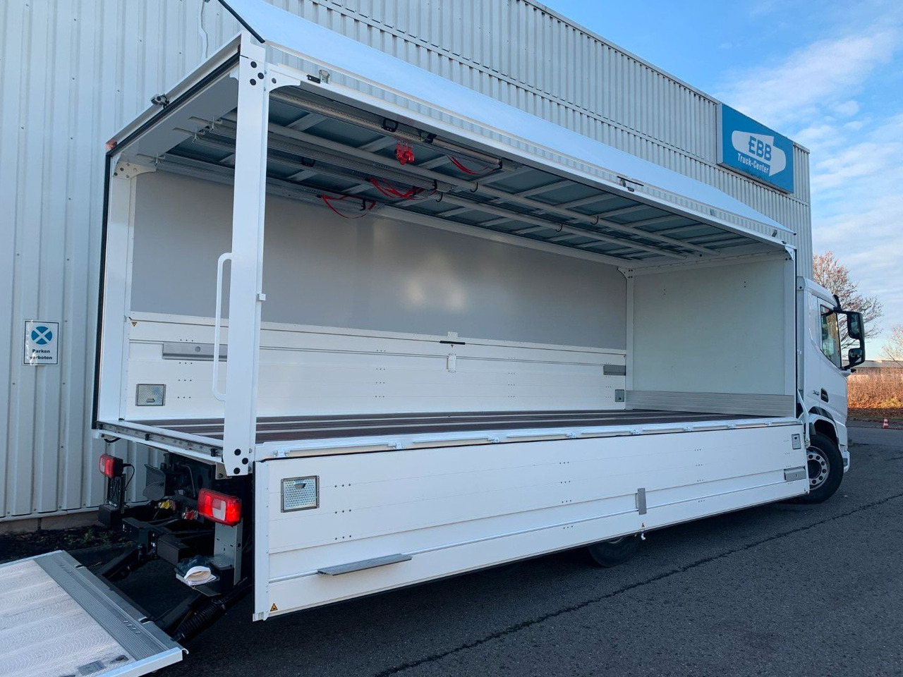 DAF XD 450 FAN Fahrgestell DAF XD 450 FAN Swing-Board-Aufbau - Truk sasis: gambar 5 DAF XD 450 FAN Fahrgestell DAF XD 450 FAN Swing-Board-Aufbau - Truk sasis: gambar 5