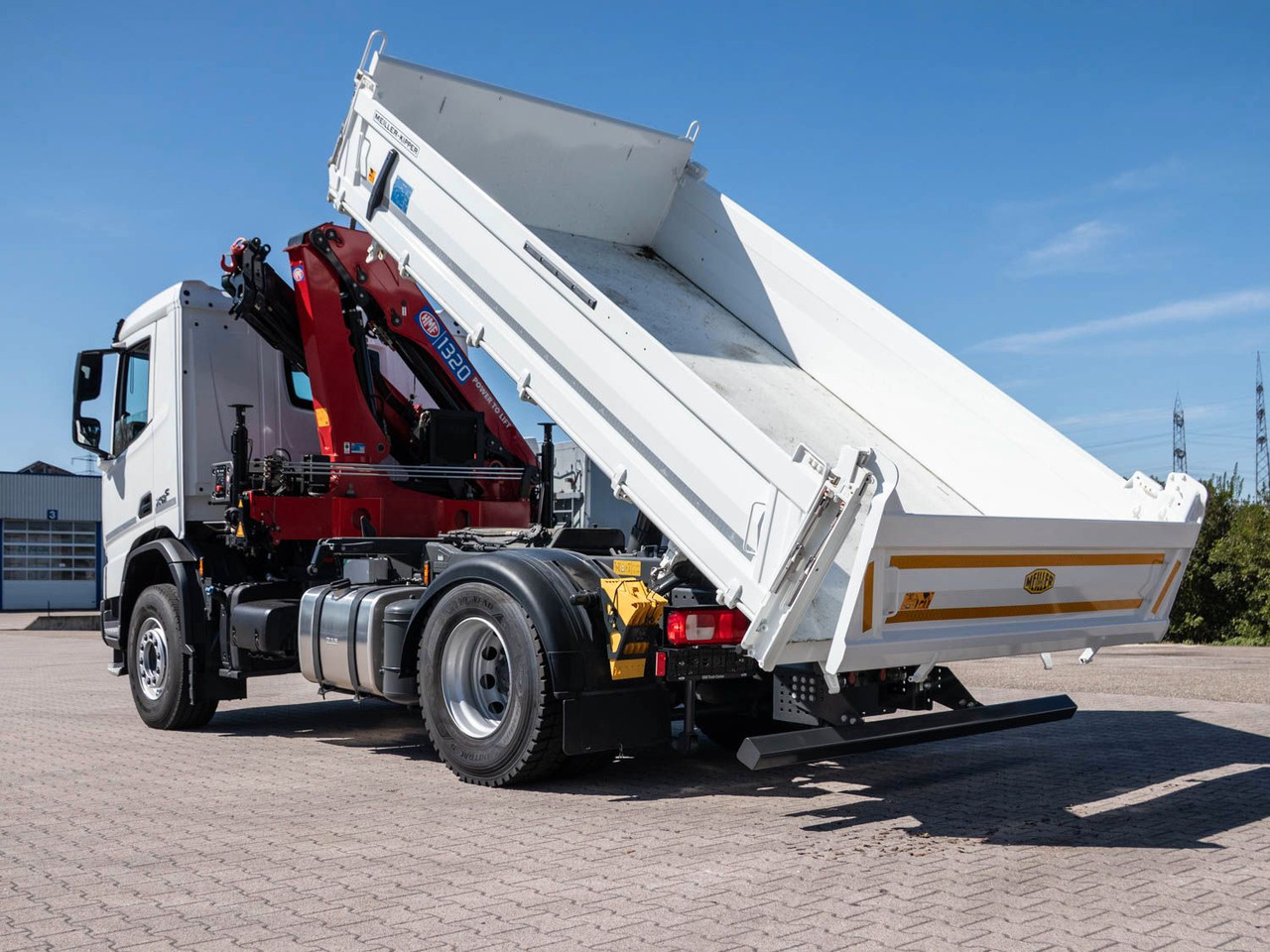 DAF XDC 370 FA Meiller Krankipper HMF DAF XDC 370 FA Meiller Krankipper HMF - Truk jungkit: gambar 4 DAF XDC 370 FA Meiller Krankipper HMF DAF XDC 370 FA Meiller Krankipper HMF - Truk jungkit: gambar 4