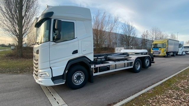 DAF XF 480 FAN Abroller VDL DAF XF 480 FAN Abroller VDL - Hook lift: gambar 2 DAF XF 480 FAN Abroller VDL DAF XF 480 FAN Abroller VDL - Hook lift: gambar 2