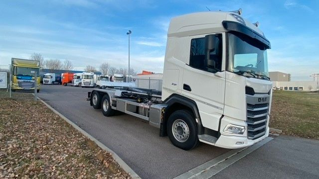 DAF XF 480 FAN Abroller VDL DAF XF 480 FAN Abroller VDL - Hook lift: gambar 3 DAF XF 480 FAN Abroller VDL DAF XF 480 FAN Abroller VDL - Hook lift: gambar 3
