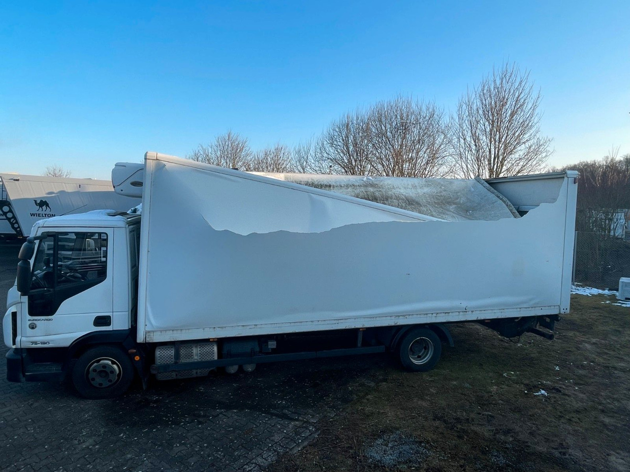 Iveco Eurocargo 75-190 - Van box: gambar 1 Iveco Eurocargo 75-190 - Van box: gambar 1