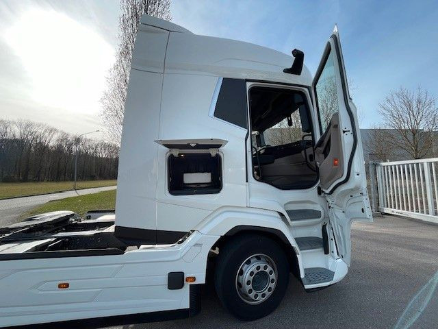 DAF XG 480 FT DAF XG 480 FT - Tractor head: gambar 5 DAF XG 480 FT DAF XG 480 FT - Tractor head: gambar 5