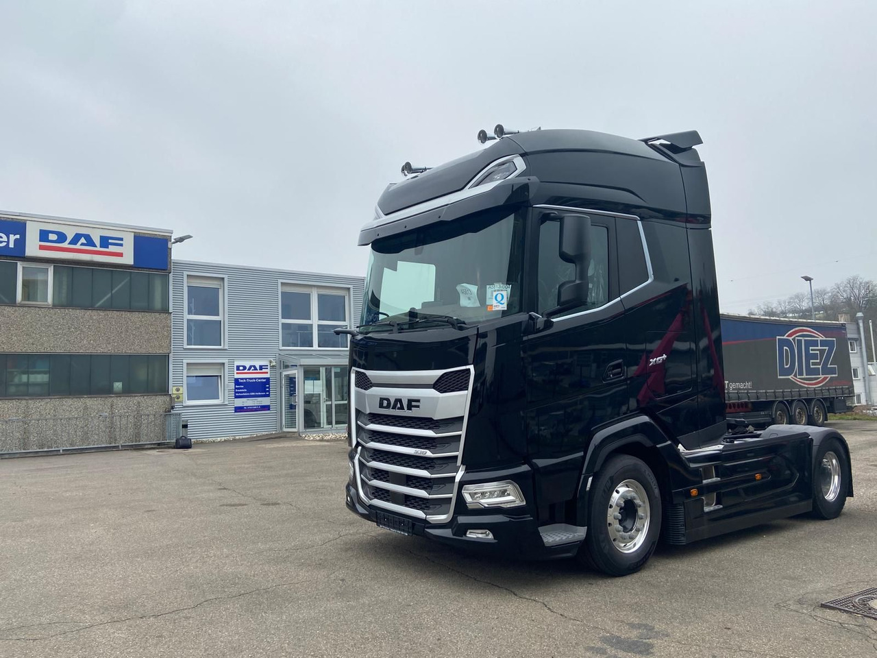 DAF XG+ 530 FT Edition Black DAF XG 530 FT Edition Black - Tractor head: gambar 1 DAF XG+ 530 FT Edition Black DAF XG 530 FT Edition Black - Tractor head: gambar 1