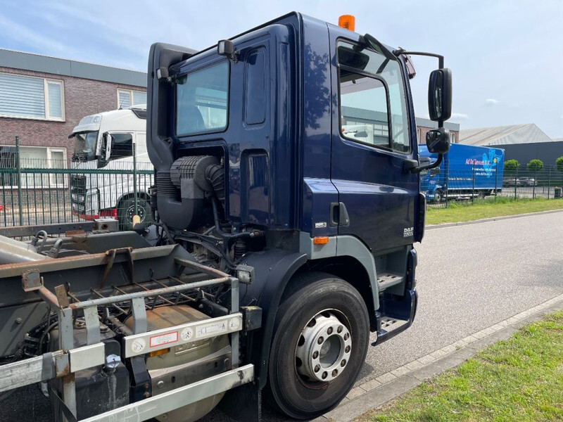 DAF CF 85 360 6x2 vdl 21 T haak - Truk pembawa sistem kabel: gambar 5 DAF CF 85 360 6x2 vdl 21 T haak - Truk pembawa sistem kabel: gambar 5