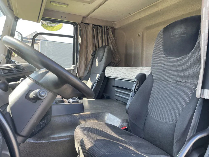 DAF CF 370 2016 only 562.000 km - Tractor head: gambar 5 DAF CF 370 2016 only 562.000 km - Tractor head: gambar 5