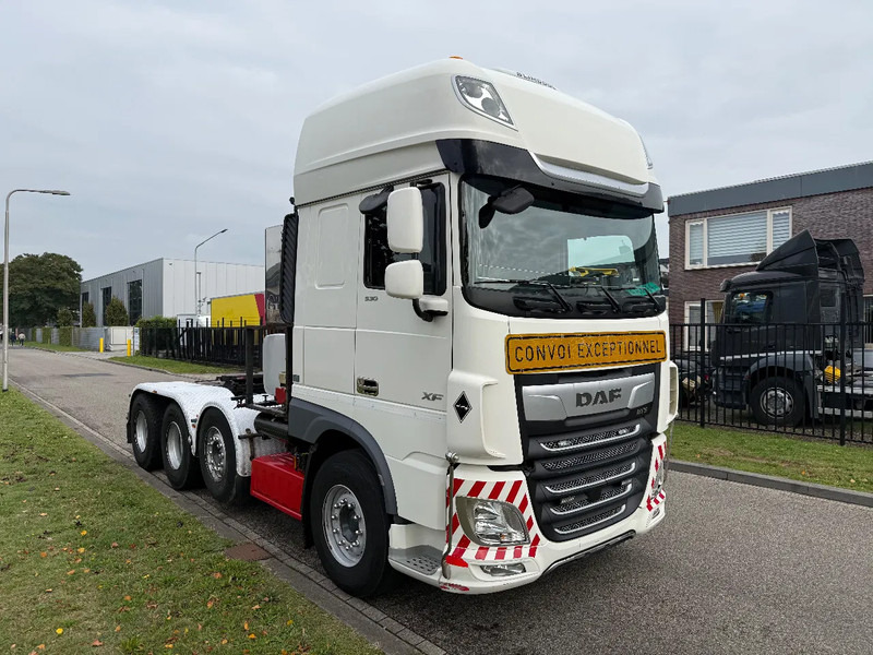 DAF XF 530 FTM 8X4 handgeschakeld 8-2018 retarder - Tractor head: gambar 2 DAF XF 530 FTM 8X4 handgeschakeld 8-2018 retarder - Tractor head: gambar 2