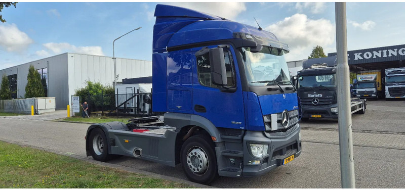 Mercedes-Benz Actros 1833 - Tractor head: gambar 2 Mercedes-Benz Actros 1833 - Tractor head: gambar 2