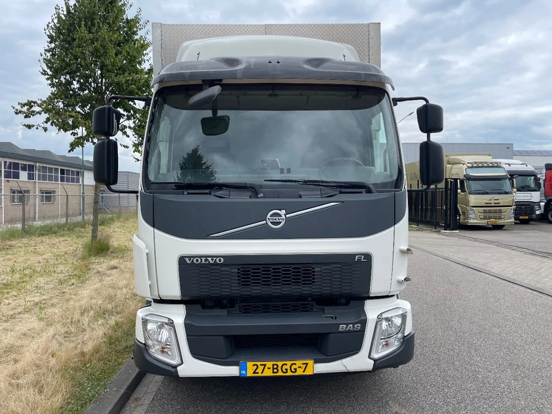 Volvo FL 210 euro 6 2015 - Truk box: gambar 4 Volvo FL 210 euro 6 2015 - Truk box: gambar 4