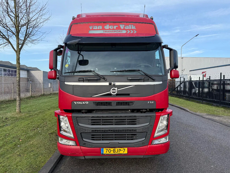 Volvo FM 330 2017 - Truk box: gambar 3 Volvo FM 330 2017 - Truk box: gambar 3