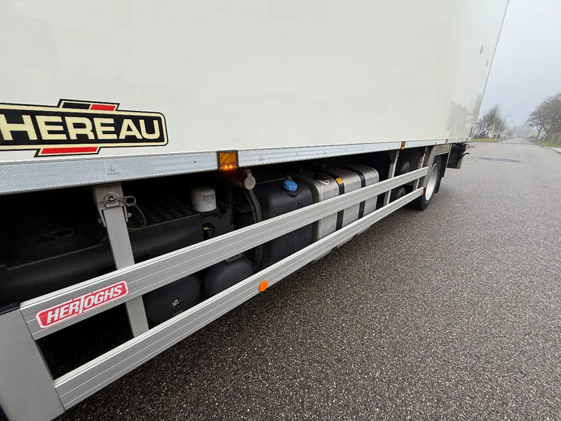 Truk berpendingin Volvo FM 330 chereau 2015 + carrier 850: gambar 17