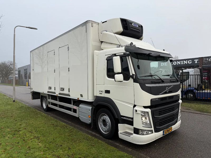 Volvo FM 330 chereau 2015 + carrier 850 - Truk berpendingin: gambar 2 Volvo FM 330 chereau 2015 + carrier 850 - Truk berpendingin: gambar 2