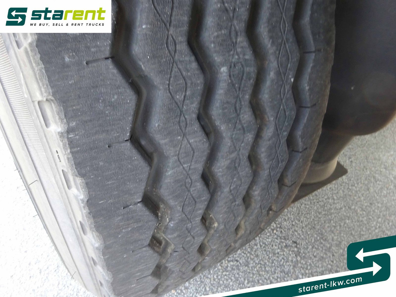 Semi-trailer kotak tertutup Kögel Trockenfrachtkoffer, Lenkachse, Liftachse, LBW: gambar 24