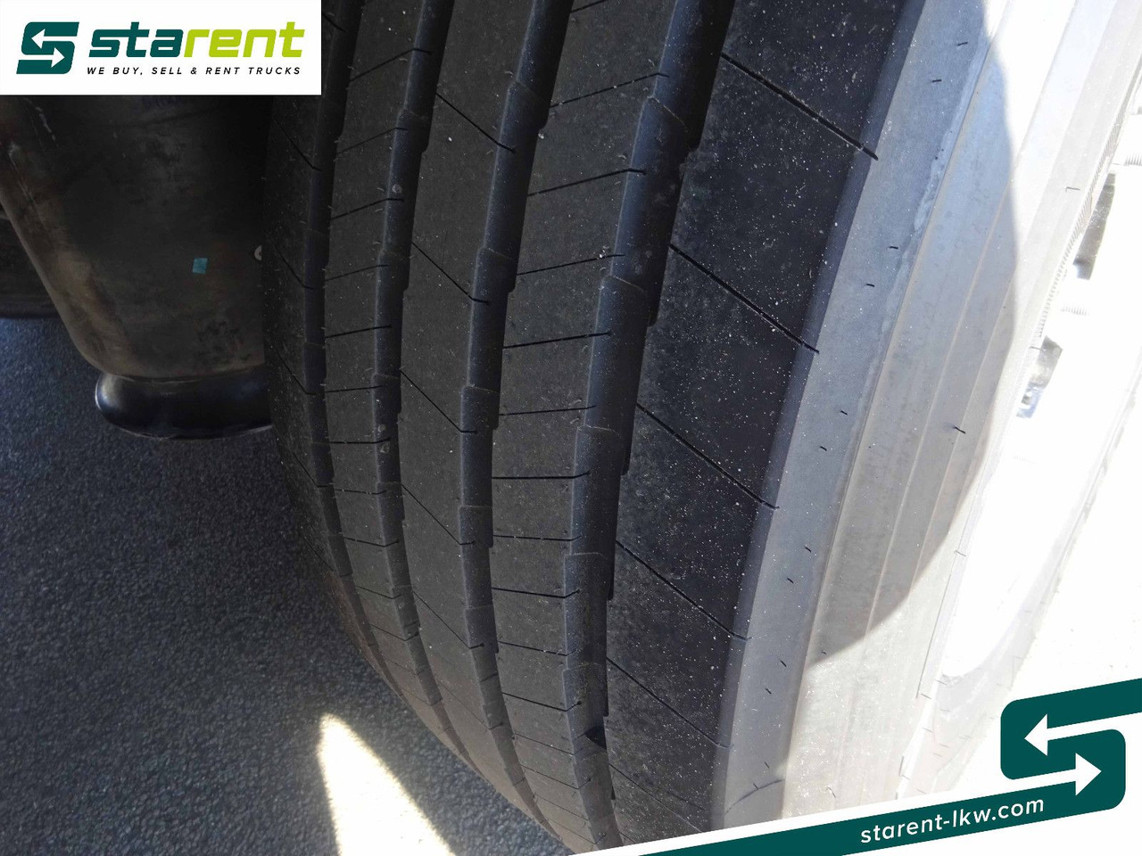 Semi-trailer kotak tertutup Krone Tiefkühler Carrier Vector 1550, Liftachse: gambar 28