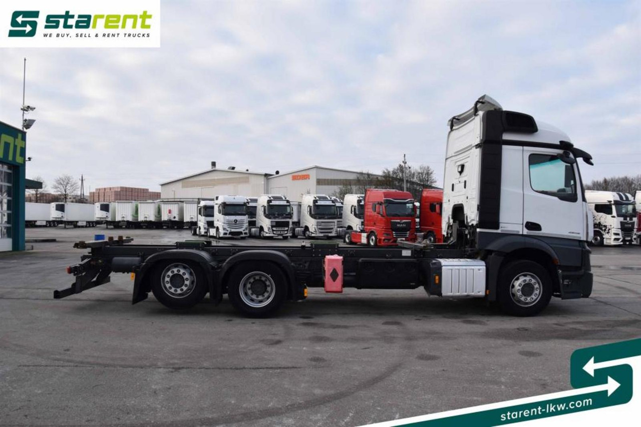 Mercedes Benz Actros 2645L Retarder Mirror Cam NAVI Liftachse - Pengangkut kontainer/ Container truck: gambar 4 Mercedes Benz Actros 2645L Retarder Mirror Cam NAVI Liftachse - Pengangkut kontainer/ Container truck: gambar 4