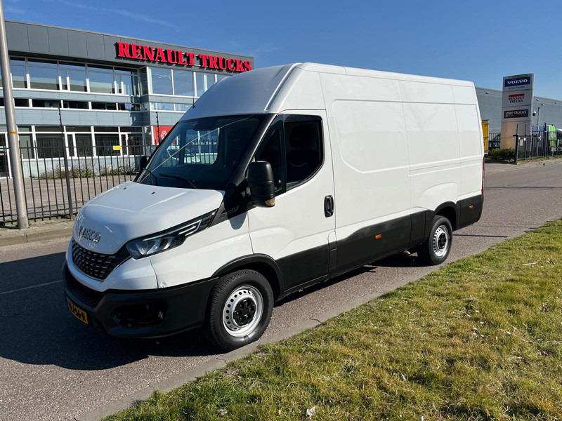 Iveco Daily 35 S 16V, Hi-Matic, 352 L H3, Airco, Camera - Van panel: gambar 1 Iveco Daily 35 S 16V, Hi-Matic, 352 L H3, Airco, Camera - Van panel: gambar 1