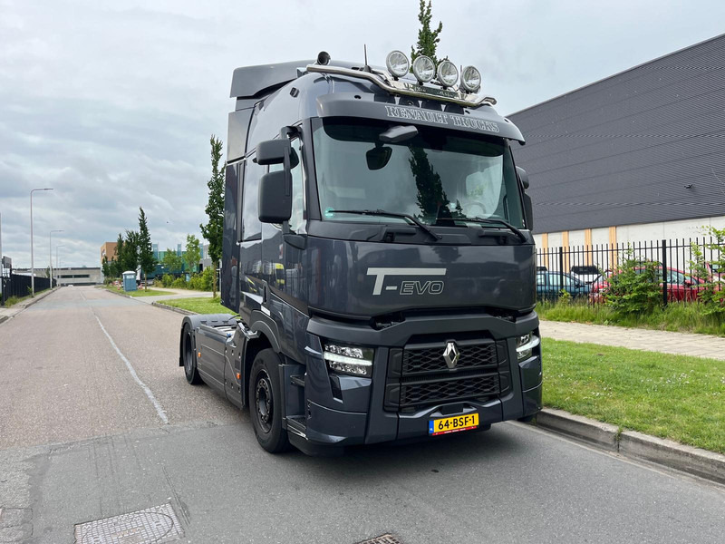 Renault T-13 Evo SC 480 T4x2, Sleeper Cabine, Airco, Nav, Bluetooth - Tractor head: gambar 5 Renault T-13 Evo SC 480 T4x2, Sleeper Cabine, Airco, Nav, Bluetooth - Tractor head: gambar 5