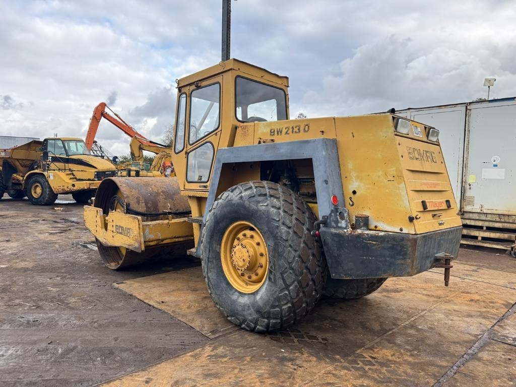 Bomag BW 213 D - Pemadat: gambar 3 Bomag BW 213 D - Pemadat: gambar 3