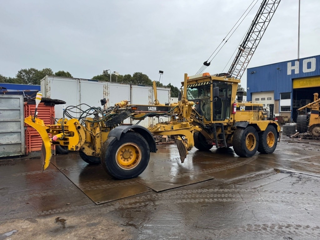 CAT 140 H - Grader: gambar 2 CAT 140 H - Grader: gambar 2
