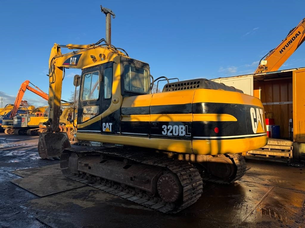 CAT 320 B L - Ekskavator perayap: gambar 3 CAT 320 B L - Ekskavator perayap: gambar 3