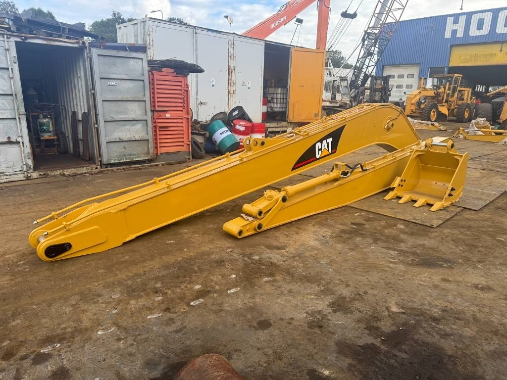 CAT 320 D L LONG REACH BOOM 15M UNUSED - Ekskavator: gambar 3 CAT 320 D L LONG REACH BOOM 15M UNUSED - Ekskavator: gambar 3