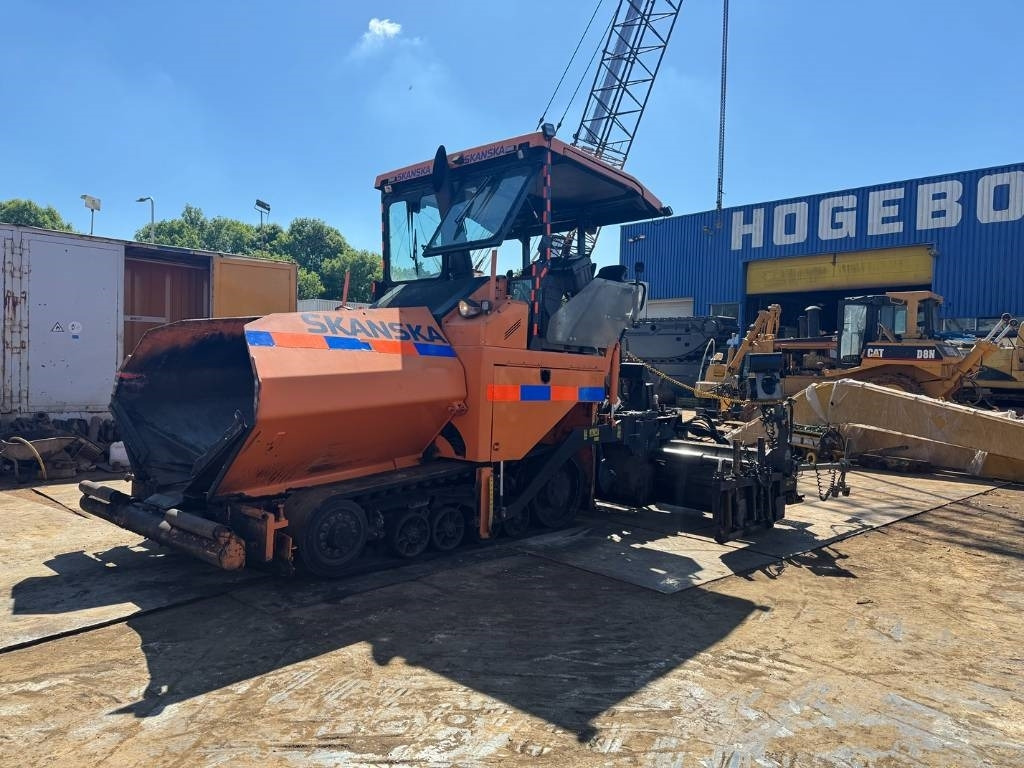 CAT AP 555 E - Paver aspal: gambar 1 CAT AP 555 E - Paver aspal: gambar 1