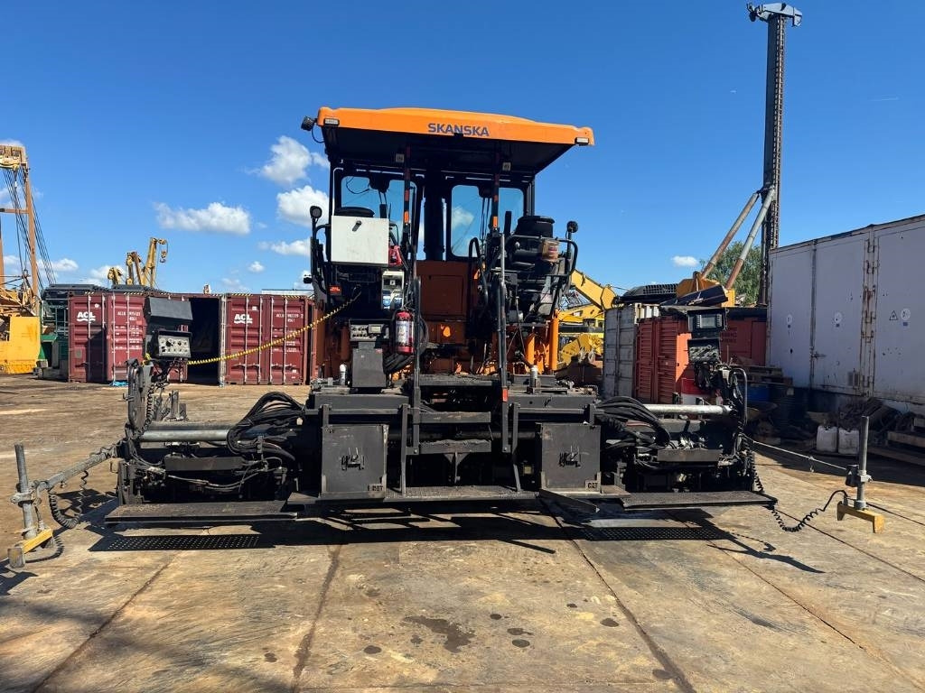 CAT AP 555 E - Paver aspal: gambar 4 CAT AP 555 E - Paver aspal: gambar 4