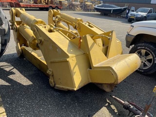 CAT D 8 R Ripper - Ripper untuk Peralatan konstruksi: gambar 3 CAT D 8 R Ripper - Ripper untuk Peralatan konstruksi: gambar 3