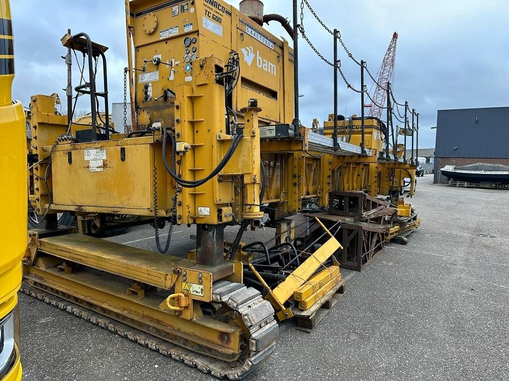 Gomaco TC 600 - Slipform paver: gambar 4 Gomaco TC 600 - Slipform paver: gambar 4