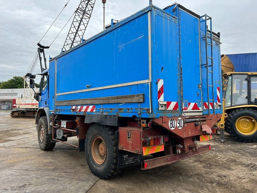 Iveco eurocargo 135E18 4x4 - Truk box: gambar 3 Iveco eurocargo 135E18 4x4 - Truk box: gambar 3