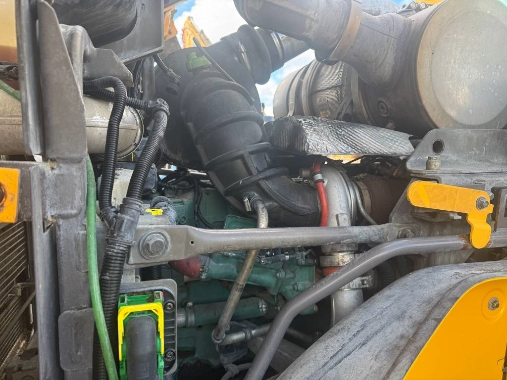 Wheel loader Volvo L 120 G: gambar 13