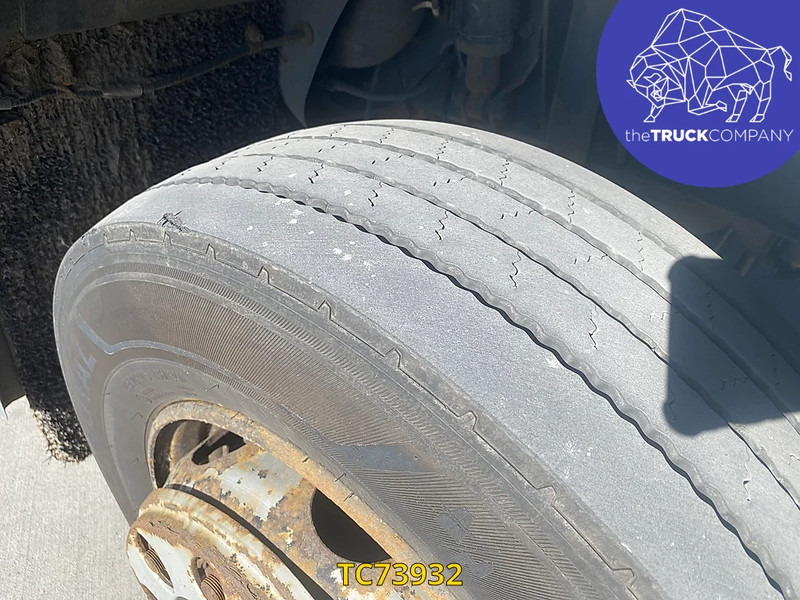 DAF LF 45 250 - Truk box: gambar 5 DAF LF 45 250 - Truk box: gambar 5