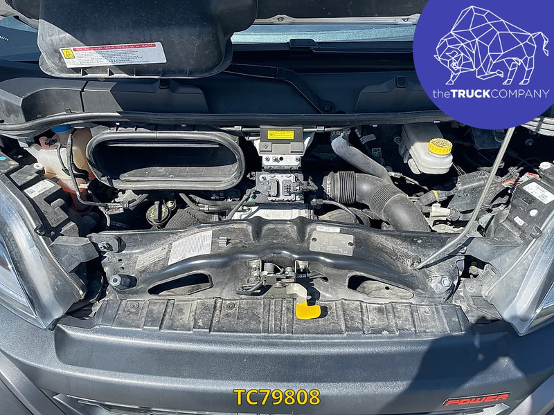 Fiat Ducato 120 - Van box: gambar 5 Fiat Ducato 120 - Van box: gambar 5