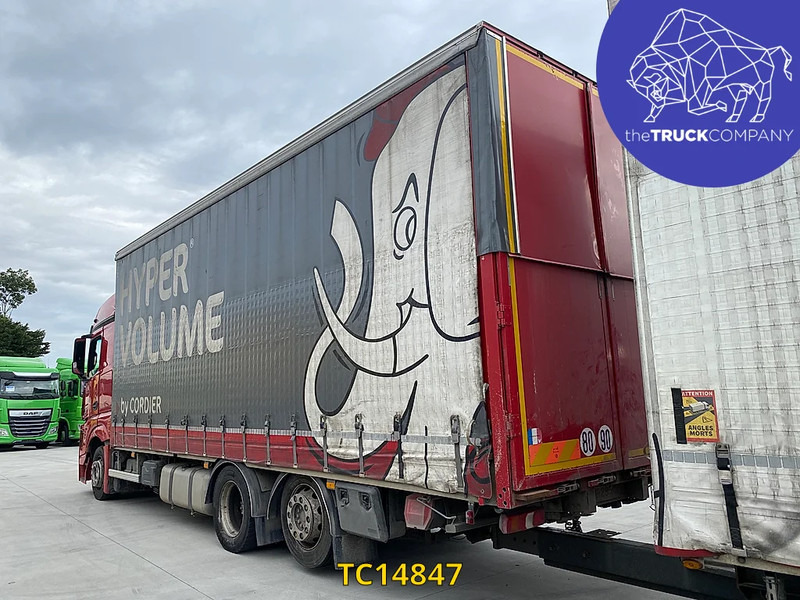 Fruehauf - Trailer dengan terpal samping: gambar 2 Fruehauf - Trailer dengan terpal samping: gambar 2